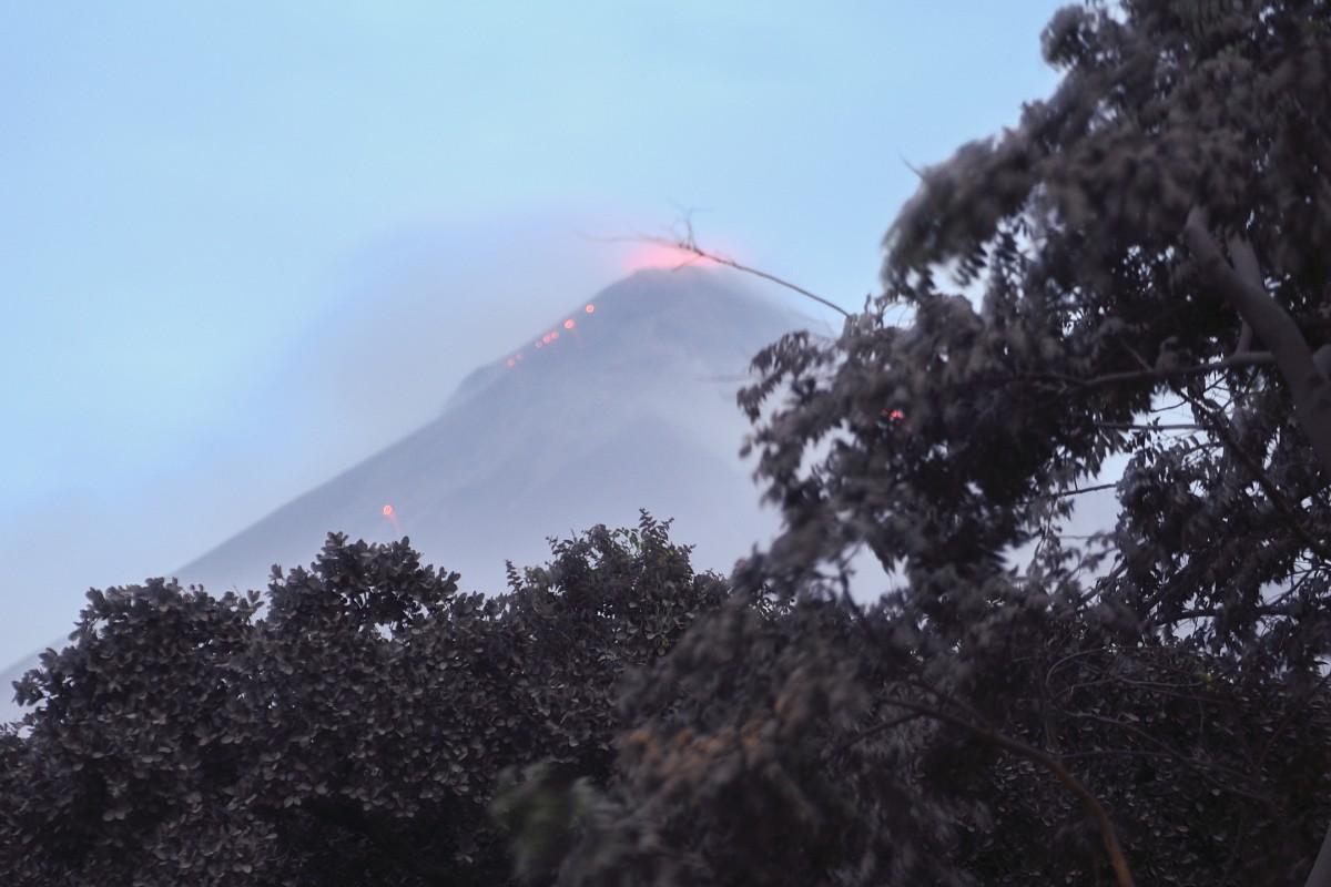 Erupção do Vulcão de Fogo deixa 25 mortos (AFP)