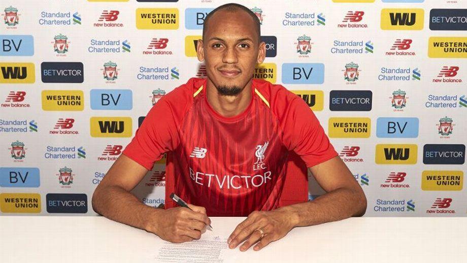 O polivalente Fabinho, de 24 anos e desde 2013 no Monaco, entrou em acordo para se transferir para o Liverpool, anunciou nesta segunda-feira o clube francês no Twitter (Divulgação)