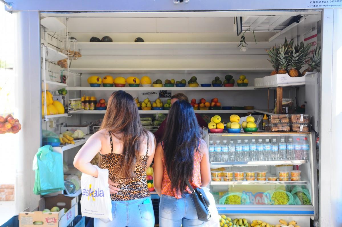 Mercados do centro sofrem com a greve    r
  (Matheus Pereira/Especial para AAN)