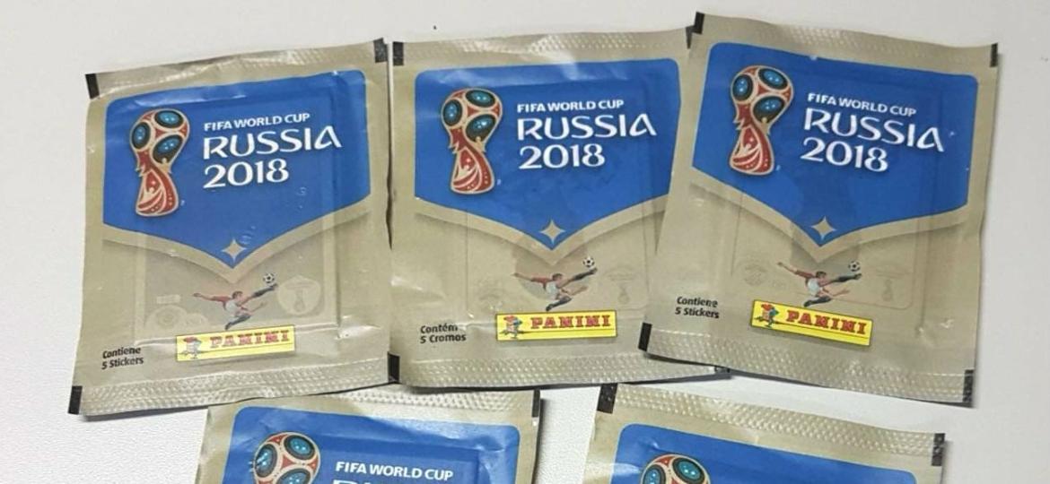 Alunos arrecadaram cerca de 1.200 cards e 164 álbuns para doação (UOL)