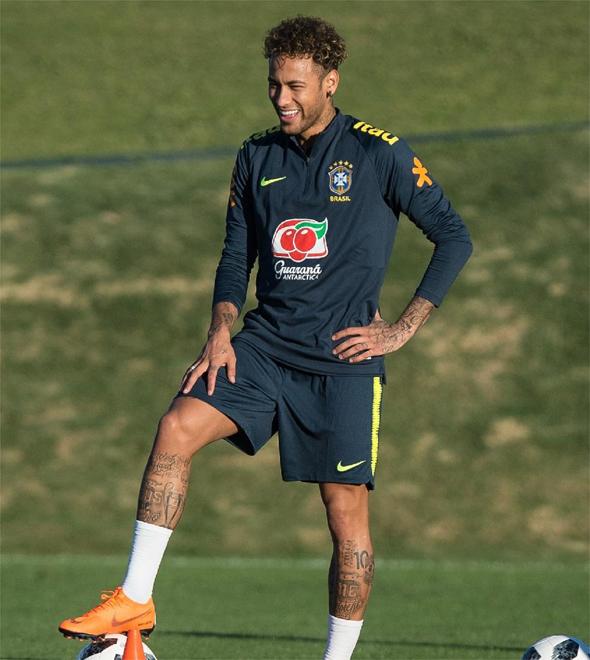 Com Neymar em campo, seleção faz primeiro treino com bola (Divulgação)