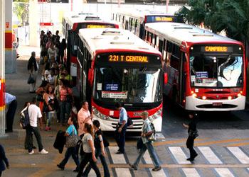 Sistema de transporte atua com redução de 40% da frota em relação ao horário de pico (Divulgação)