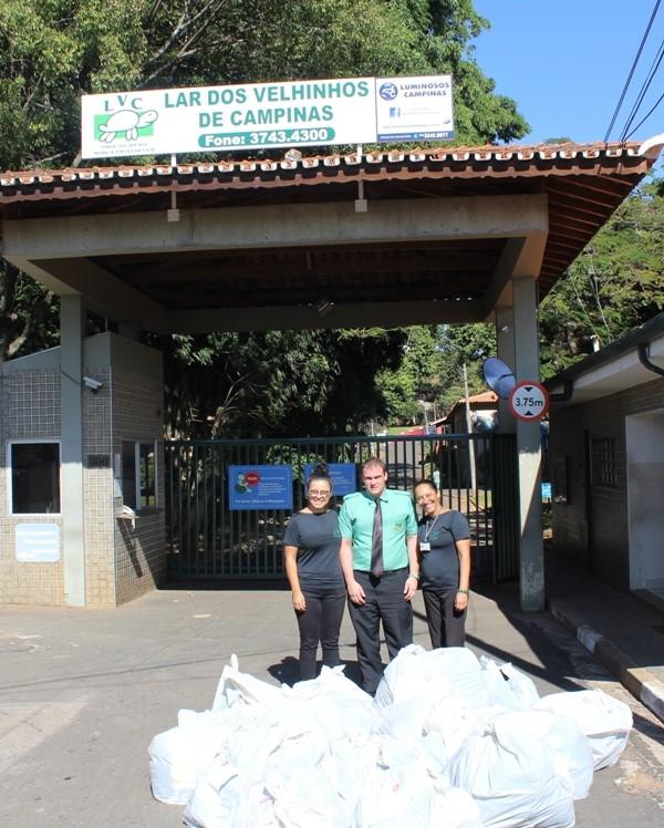 Lar dos Velhinhos de Campinas recebeu 728 peças de roupas para atender os 97 idosos ajudados atualmente pela instituição (Divulgação)