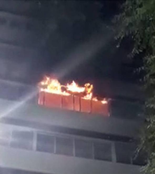 Incêndio em prédio deixa dois feridos (Divulgação)