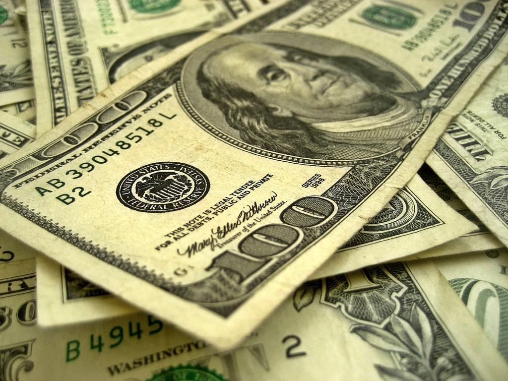 O dólar encerrou o dia com valorização de 0,78%, cotado a R$ 3,5522. (Divulgação)