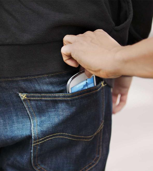 iPhone novo é oferecido nas ruas do Rio (Divulgação)