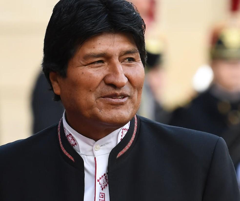 Morales afirmou que uma comissão parlamentar será encarregada de apurar se houve extorsão ou subornos durante a construção de obras pela empreiteira brasileira. (Alain Jocard/AFP)