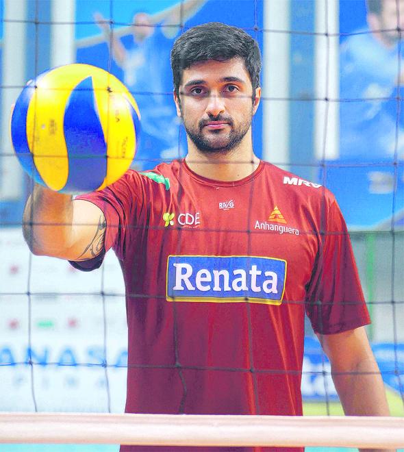 Leandro Vissotto diz que se sente muito bem no Vôlei Renata, seu atual clube: "Fui muito bem recebido, me deram todas as condições" (Leandro Torres)