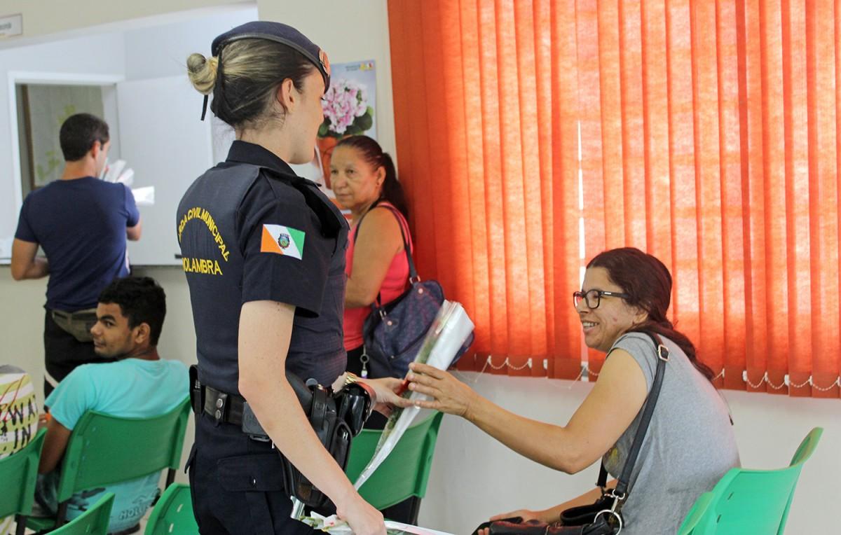A distribuição começou por volta das 8h, e durou cerca de duas horas. (Divulgação)