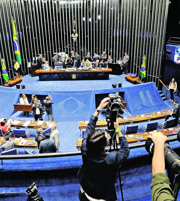 Plenário do Senado durante a sessão deliberativa extraordinária que votou a denúncia do impeachment (Cedoc/RAC)