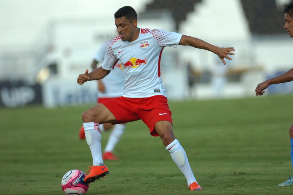 Em uma partida sem grandes emoções, Red Bull e São Bento ficaram no empate por 0 a 0 neste sábado, no Moisés Lucarelli (Leandro Ferreira/AAN)