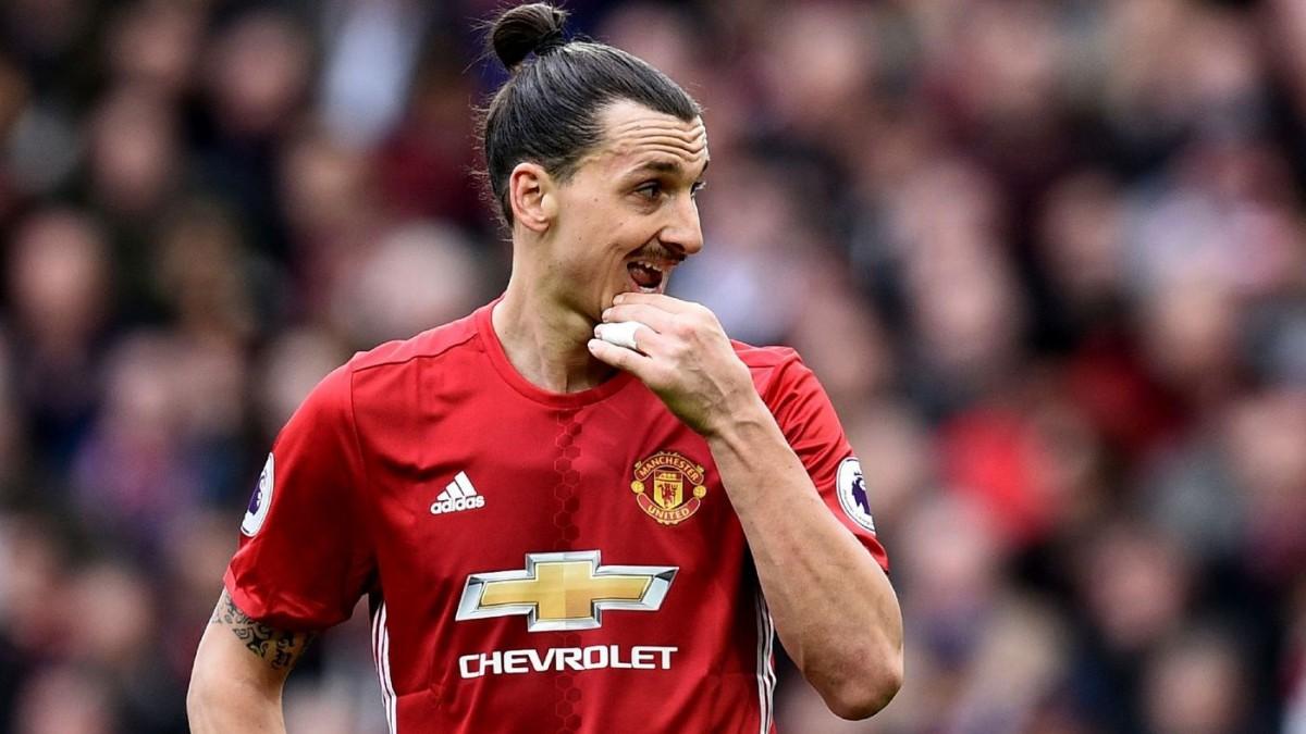Futuro de Ibrahimovic deverá mesmo ser longe do Manchester United (AFP)