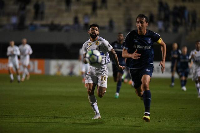 As duas equipes decepcionaram e não passaram de um insosso empate sem gols (Ivan Storti/Santos FC)