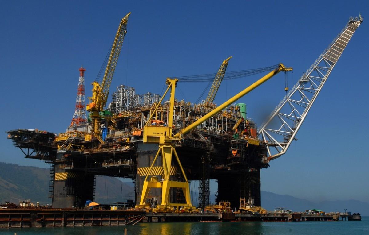 A União Europeia anunciou novas medidas de embargo contra o petróleo proveniente da Rússia (Divulgação)