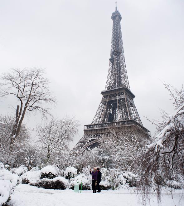 Nevascas provocam o caos na região de Paris (Divulgação)