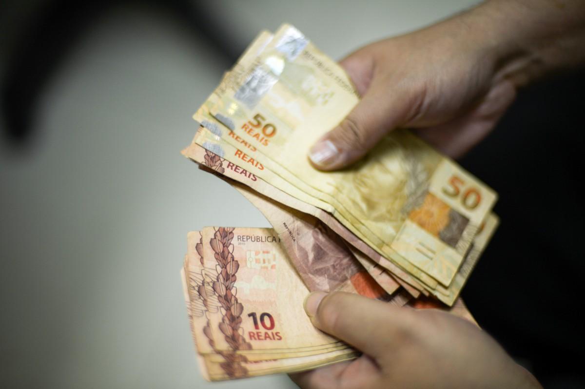 A inflação do mês, medida pelo IPCA, ficou em 0,47% (Marcello Casal Jr/Agência Brasil)