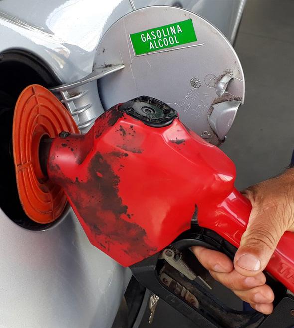Petrobras anuncia alta no preço da gasolina (Divulgação)