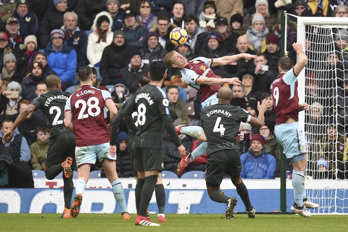 Jogo entre Manchester City e o Burnley. pela 26ª rodada da Premier League (AFP)