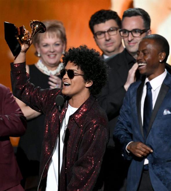 Bruno Mars surpreende e domina o Grammy (Divulgação)