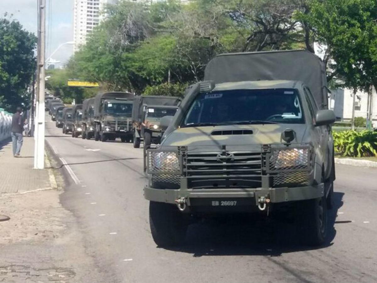 Desde o início da noite de anteontem, homens do Exército iniciaram o policiamento ostensivo nas ruas, mas as ocorrências não diminuíram. (Marksuel Figueredo/Inter TV Cabugi)
