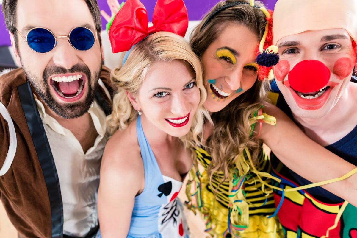 Há poucos dias do carnaval, a consultora de imagem Gabriela Rittner dá dicas especiais para curtir com conforto e estilo, nos diferentes tipos de festa. (Divulgação)