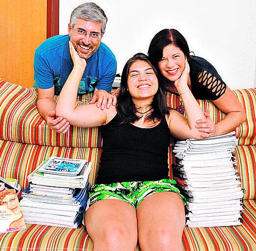 Sofia Rodrigues de Albuquerque Lopes com os pais Ivo e Silvia: orgulho (Leandro Torres)