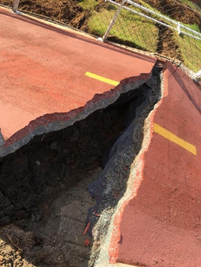 Com temporal, parte da Ciclovia Tim Maia desaba no Rio (Reprodução/Facebook)