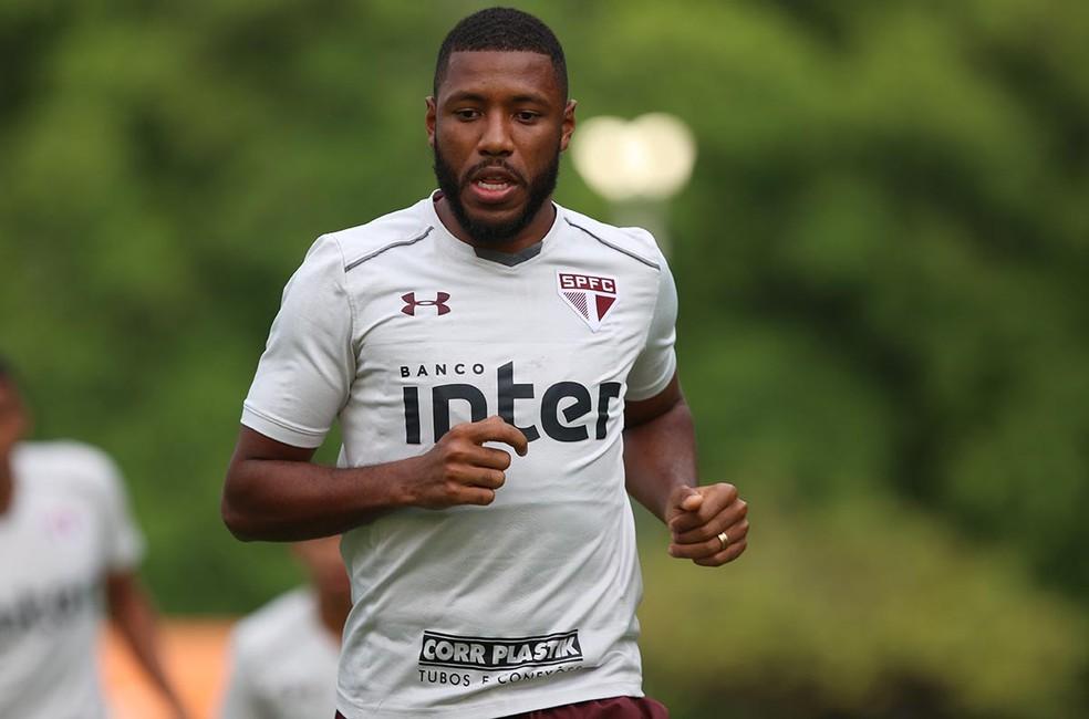 São Paulo tem mais um problema para enfrentar além da turbulência nos bastidores pela pressão sobre o técnico Dorival Junior ( )