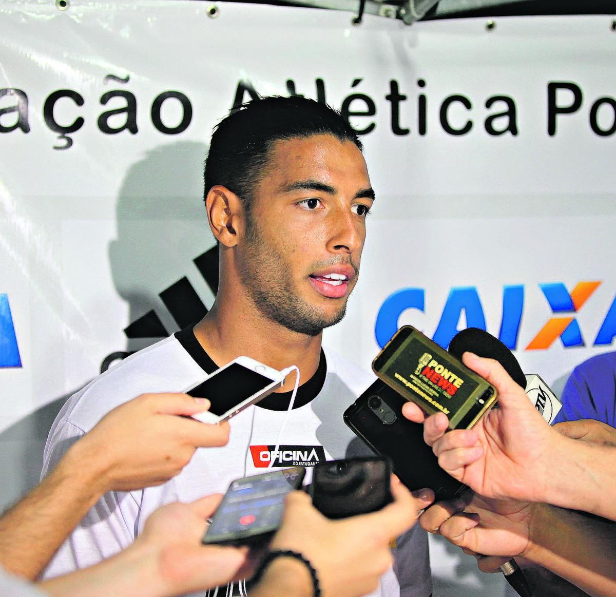 O jovem zagueiro Nathan, de 20 anos, foi apresentado ontem pela Ponte Preta: empréstimo junto ao Atlético-MG dura até o final do ano (Leandro Torres/AAN)