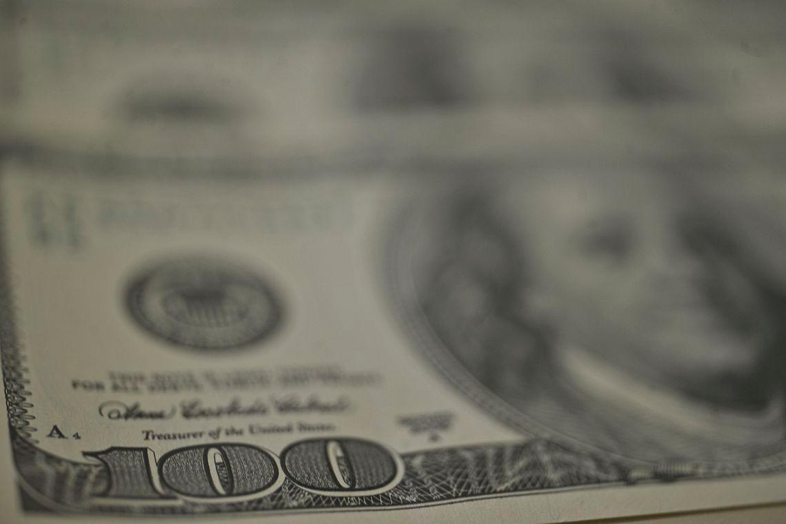 O valor fica atrás apenas do registrado em janeiro de 2016, quando bateu o valor de R$ 4,1655 (MARCELLO CASAL JR)