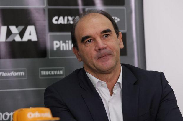 O executivo de futebol do Peixe rebateu as declarações de Cuca ( )