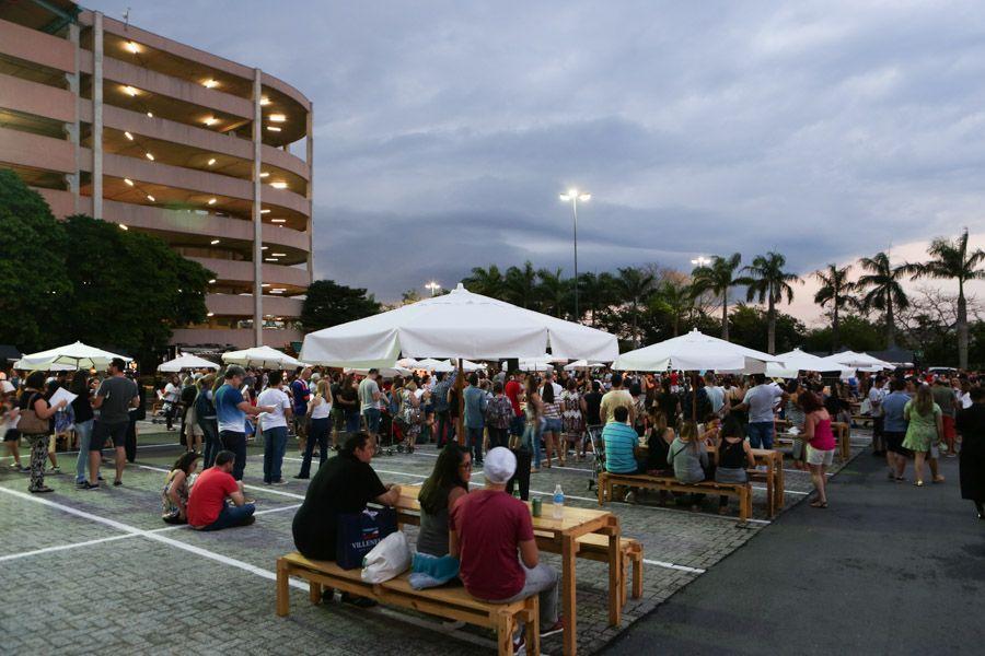 Evento gastronômico realizado em 2017 no Iguatemi Campinas: mesmo espaço agora será ocupado pelo primeiro Beer Fest, nos dias 25 e 26 de agosto.  (Tatiana Ferro/Divulgação)