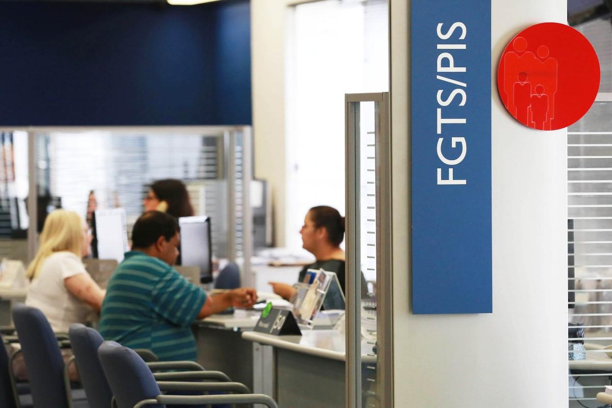 A medida, que deverá ser assinada na semana que vem, tem potencial para injetar mais R$ 8 bilhões, beneficiando diretamente 9 milhões de pessoas (Divulgação)