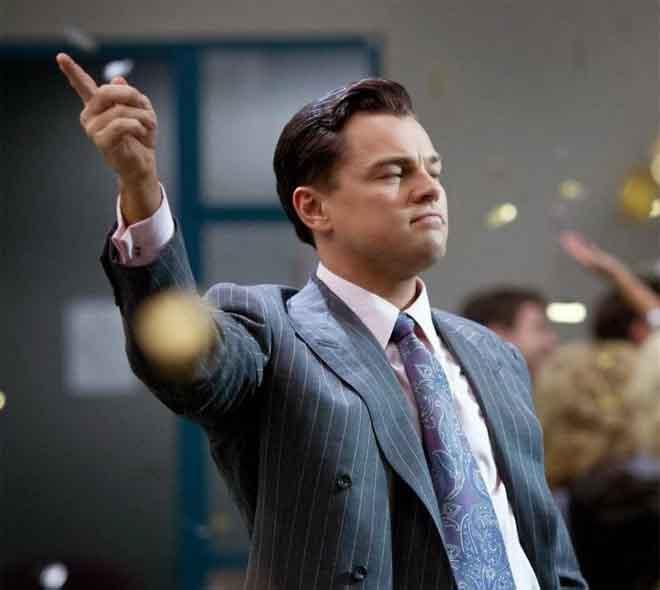 A empresa que foi retratada no filme "O Lobo de Wall Street", está processando o ator Leonardo DiCaprio e os produtores por difamação. (Divulgação)