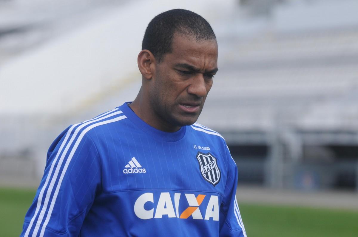 Aos 37 anos, Rodrigo tem contrato até dezembro de 2018, mas o vínculo deve ser rescindido nos próximos dias (Cedoc/RAC)