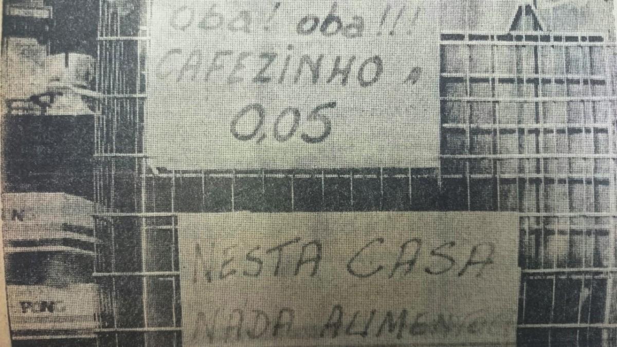 Placa com o preço do cafézinho, que aumentou sem motivo palpável e plausível que o justificasse (Reprodução)