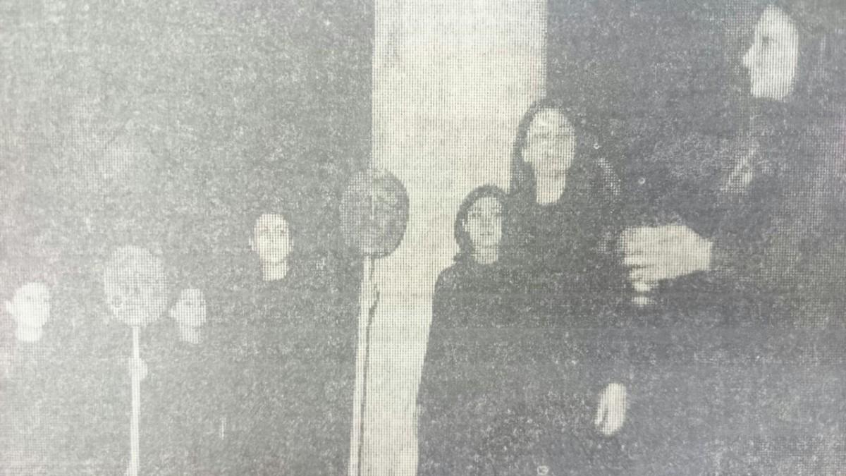 Cena de Eléctra, de Sófocles, com o elenco do Teatro Rotunda (Reprodução)