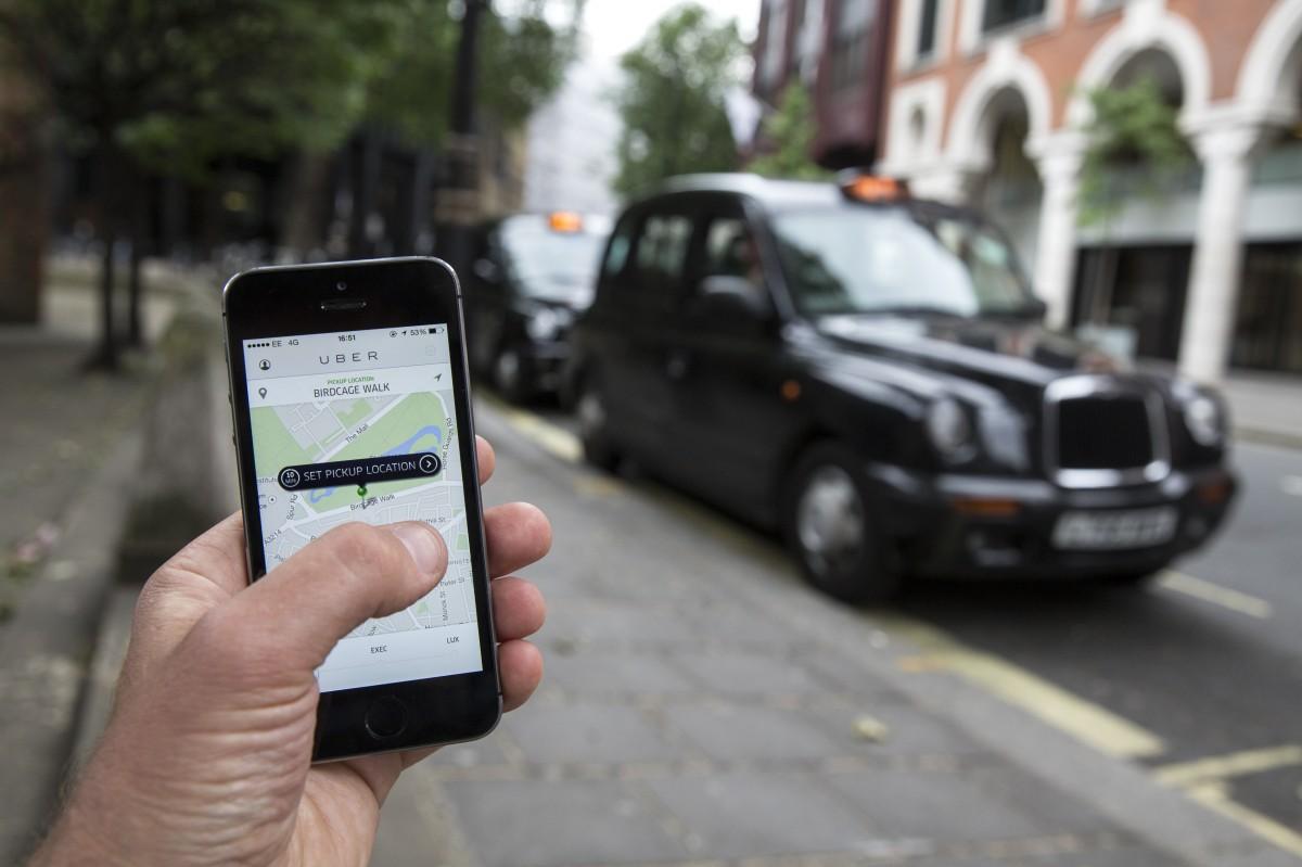 Uber perde licença para operar em Londres (Oli Scarff)