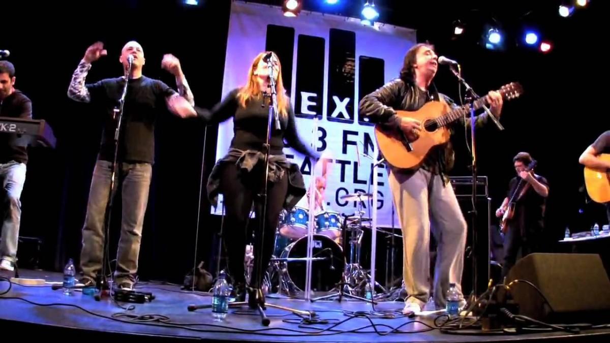 As atrações que estão escaladas para a primeira edição do festival têm, em seu embrião, quando os irmãos Dias (Sergio e Arnaldo) e Rita Lee soltaram seu primeiro LP. (Youtube/KEXP)