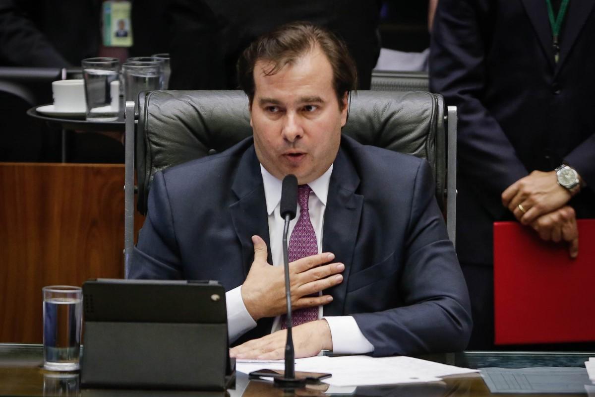 Maia cobra 'mais respeito' do Planalto (Sérgio Lima)