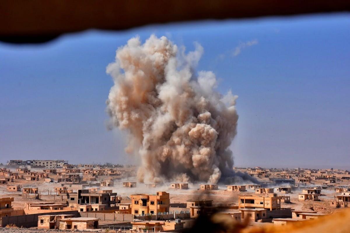 As FDS entraram no início de junho em Raqa e apertaram o cerco contra os extremistas nesta cidade do norte da Síria (AFP)