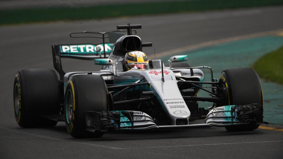 Hamilton cravou o tempo de 1min42s553 e não deu chances para os concorrentes (Divulgação)