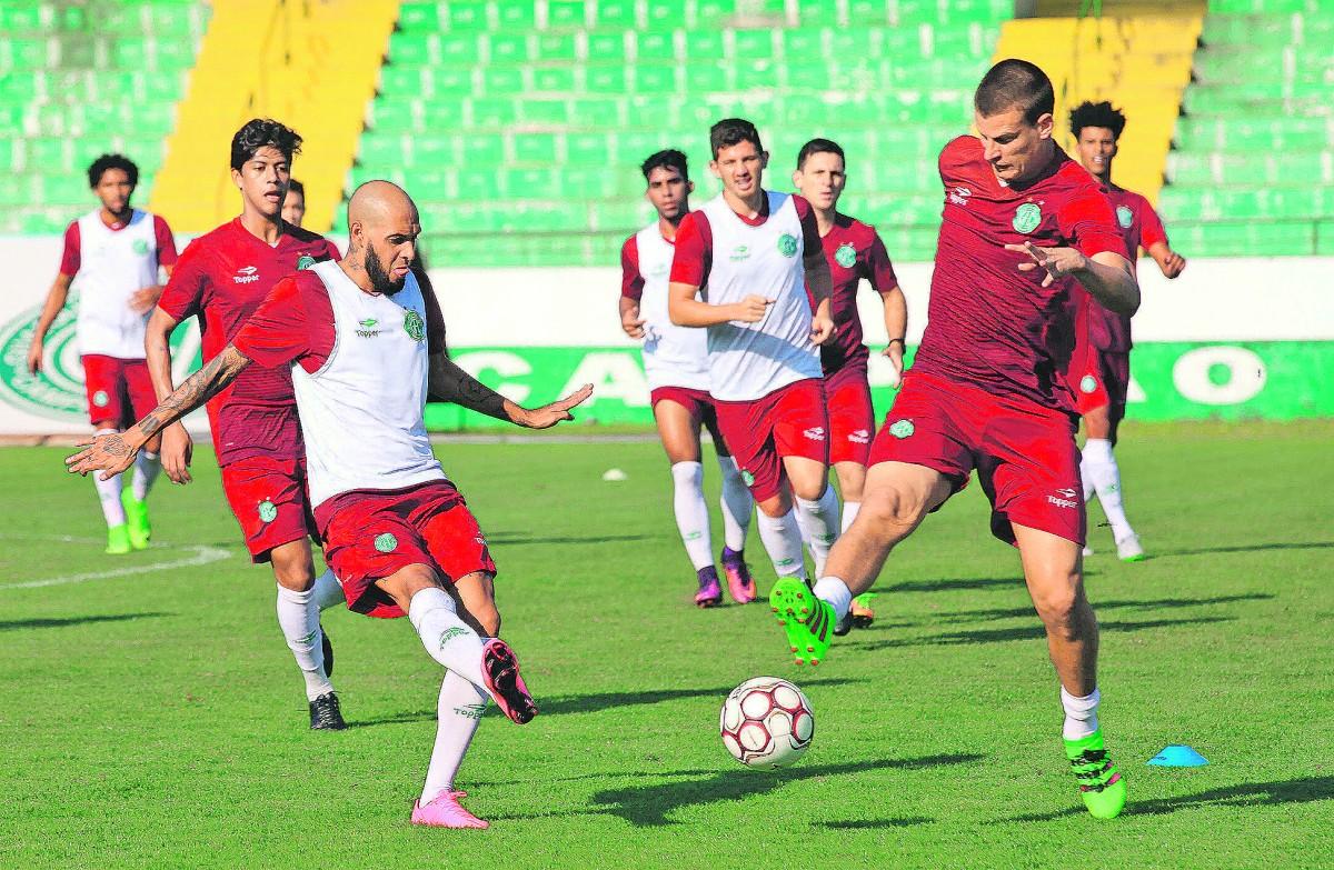 Pronto e ansioso para fazer sua estreia, o 'novo Paulinho' deseja que sua passagem por Campinas fique marcada apenas pelo que ele faz em campo (Cedoc)