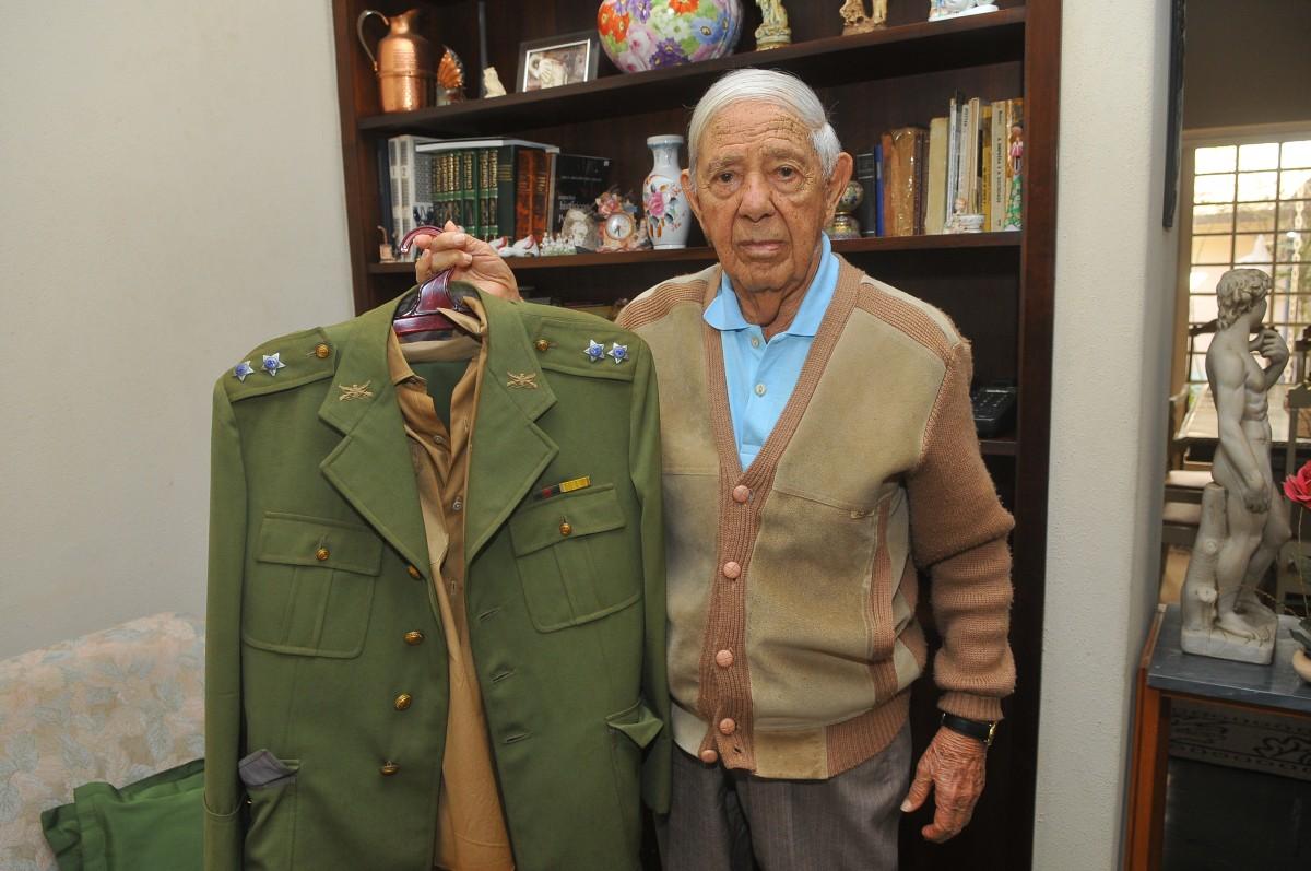 O ex-combatente da 2ª Guerra Mundial, tenente Sylvio Rodrigues, completa 100 anos dia 13 de agosto (César Rodrigues)