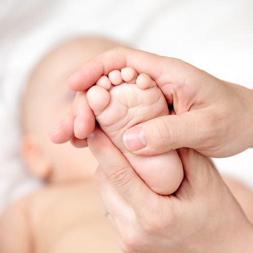 Dados oficiais revelam que a triagem neonatal, como o teste também é conhecido, é realizada em mais de 80% dos recém-nascidos do país (Divulgação)