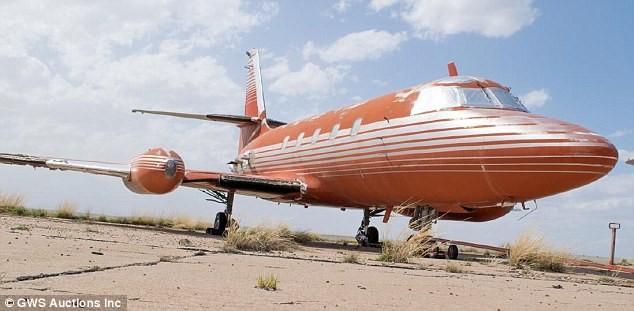 Na época, a aeronave foi feita de forma customizada para Elvis e não foram feitas mudanças desde então, ou seja, nunca foi feita nenhuma restauração (Divulgação)