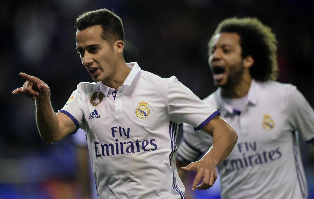 Em campo, o Real Madrid não deu tempo para o La Coruña "respirar" (MIGUEL RIOPA/AFP)