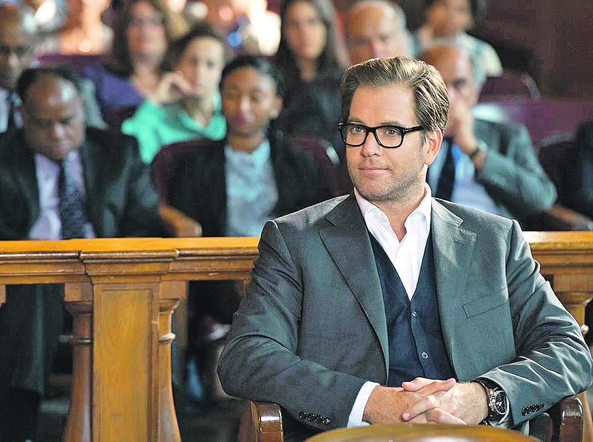 Weatherly em cena de Bull: para personagem, julgamentos podem ser ganhos conhecendo-se a fundo as pessoas que compõem um júri popular (Divulgação)