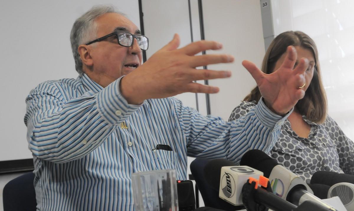 O secretário de Saúde de Campinas, Carmino de Souza: expectativa é de vacinar 323 mil contra a gripe este ano (Carlos Sousa Ramos/AAN)