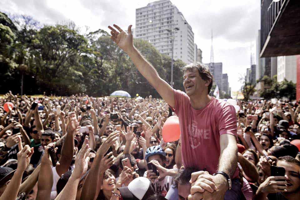  O evento que foi agendado por meio de redes sociais, reuniu centenas de pessoas que ocuparam a Avenida Paulista (Divulgação/Mídia Ninja)